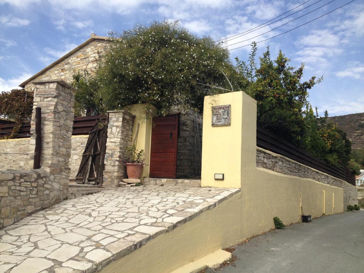 Katikia Emma Kato Drys Exterior foto