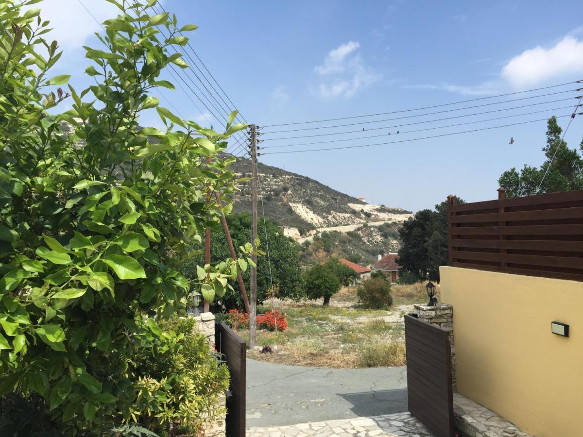 Katikia Emma Kato Drys Exterior foto