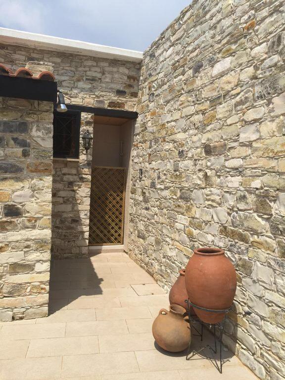 Katikia Emma Kato Drys Exterior foto
